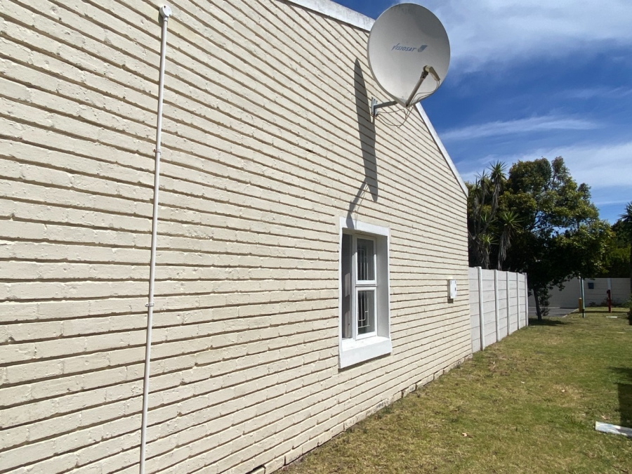 2 Bedroom Property for Sale in Table View Western Cape